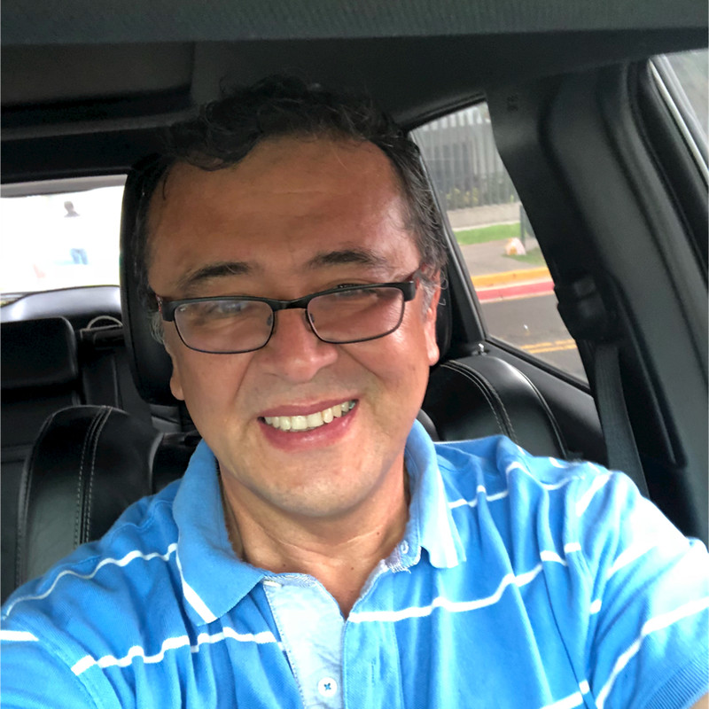 Fernando Óscar Pazos CherresAdministration and Finance Manager at Derrama Magisterial-img-U-Chicago